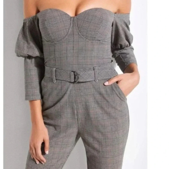 Guess Alexa Grey Pinstripe Plaid Bustier Off The Shoulder Jumpsuit Size 0 XXS XS - Picture 2 of 9